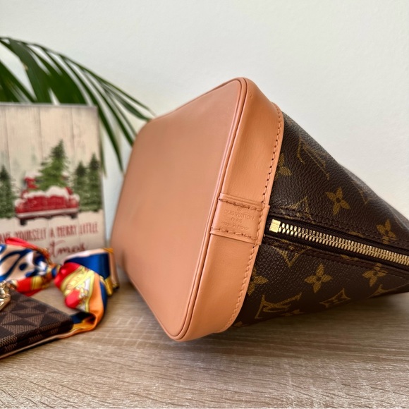 🌷AUTHENTIC Louis Vuitton Alma PM🌷 - Picture 6 of 13